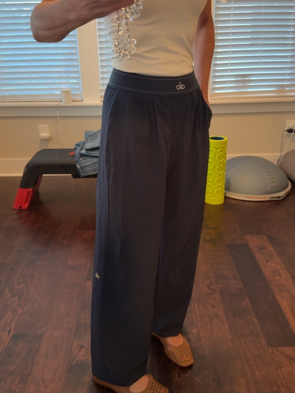 ALO YOGA SUIT UP TROUSERS in Navy